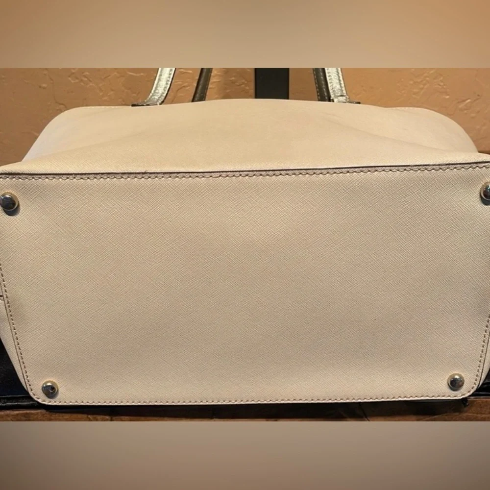 KATE SPADE Cream Saffiano & Metallic Silver Leather Tote w/Twilly & Dust Bag,EUC